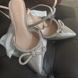 7.5 KellY & Katie Silver sling back with 3 /2 inch heel